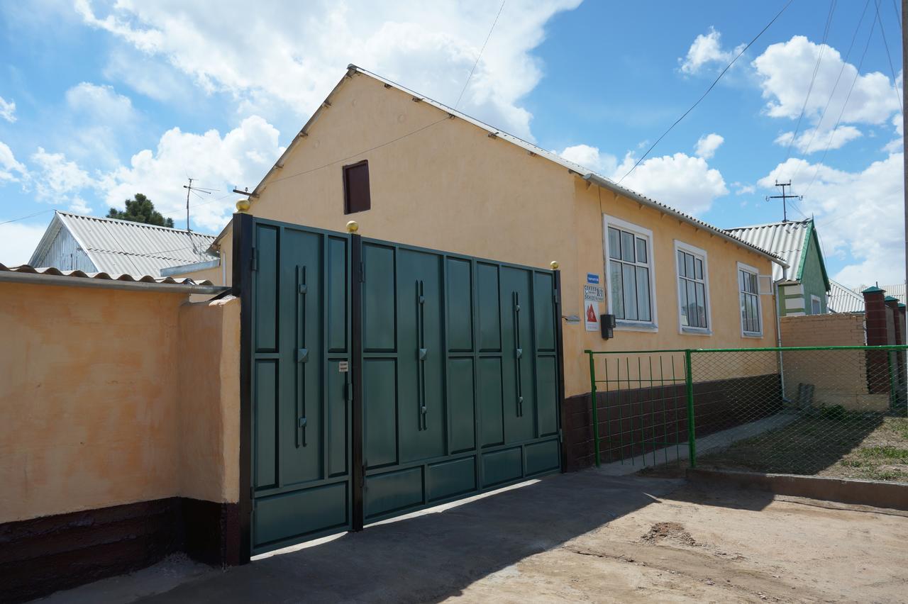 Guesthouse Gulmira Bokonbayevo Ngoại thất bức ảnh