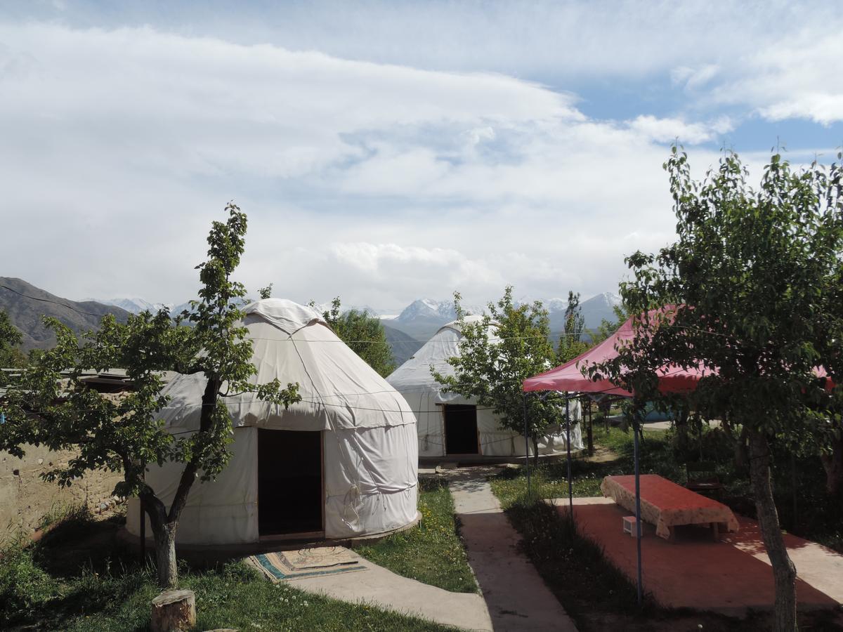 Guesthouse Gulmira Bokonbayevo Ngoại thất bức ảnh